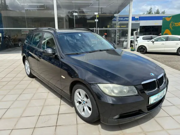 BMW 318 d Touring 4