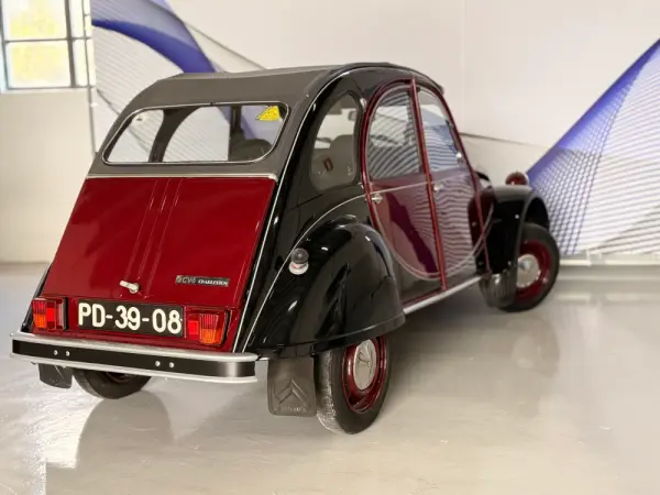 Citroen 2CV Charlestone 9