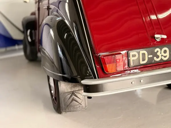 Citroen 2CV Charlestone 10