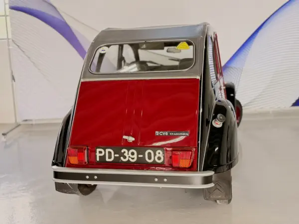 Citroen 2CV Charlestone 11