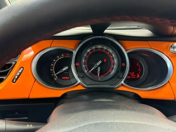 Citroen DS3 1.6 RACING 17