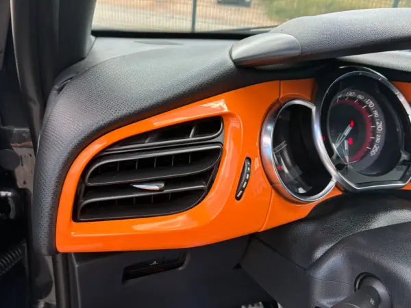 Citroen DS3 1.6 RACING 18