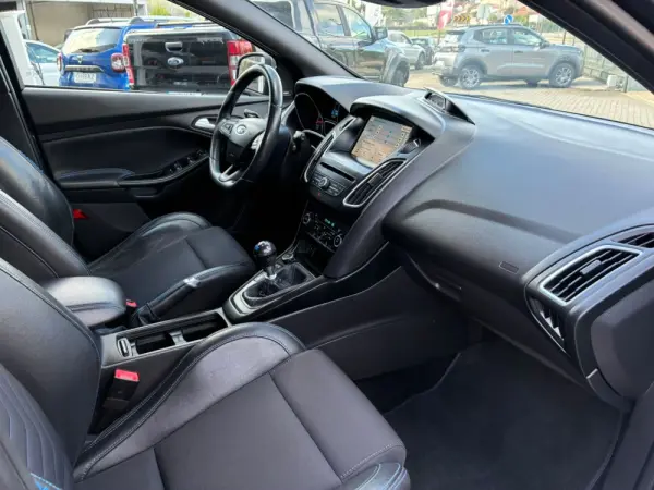 Ford Focus 2.3 EcoBoost RS 30