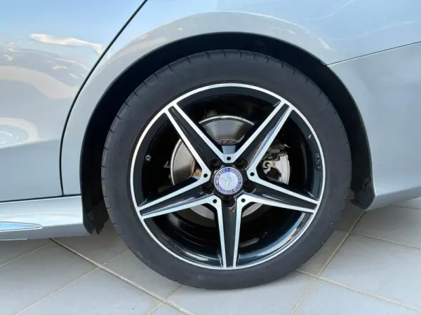 Mercedes-Benz C 300 De  HYBRID BLUE TEC AMG LINE 8