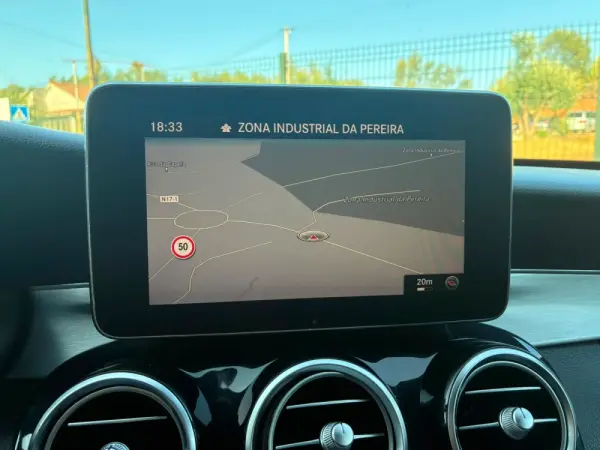 Mercedes-Benz C 300 De  HYBRID BLUE TEC AMG LINE 28