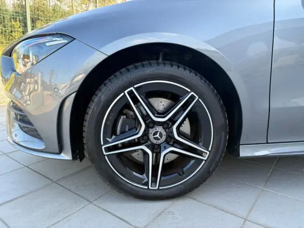Mercedes-Benz CLA 250 250e  AMG LINE 8
