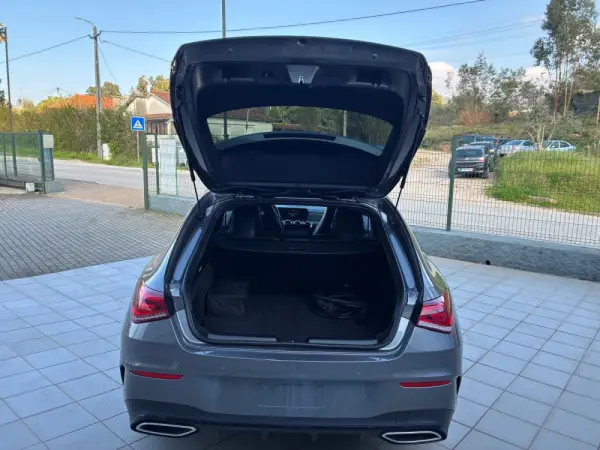 Mercedes-Benz CLA 250 250e  AMG LINE 32