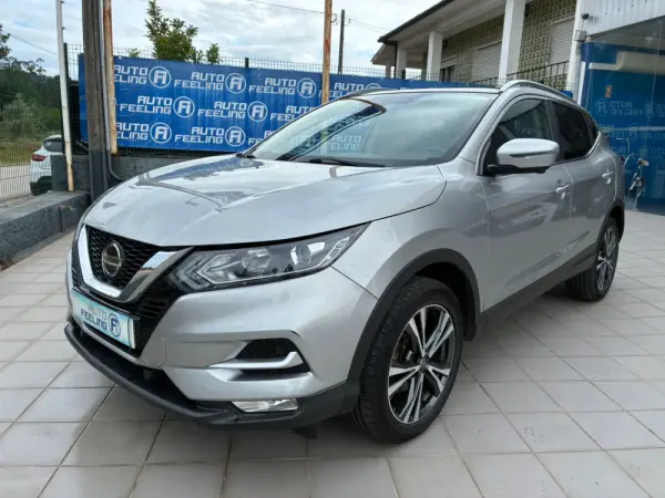 Nissan Qashqai 1.3 DIG-T N-Connecta 1