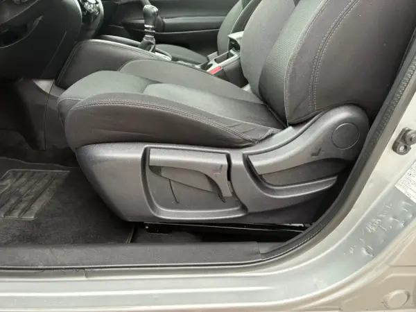 Nissan Qashqai 1.3 DIG-T N-Connecta 10