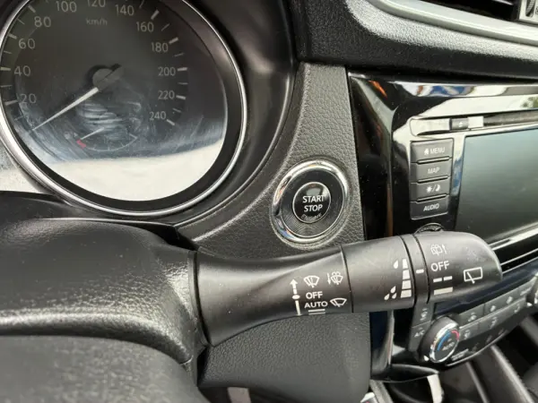 Nissan Qashqai 1.3 DIG-T N-Connecta 11