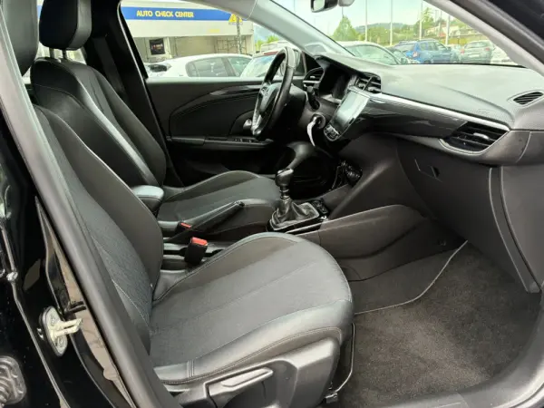 Opel Corsa 1.5 D Elegance 27