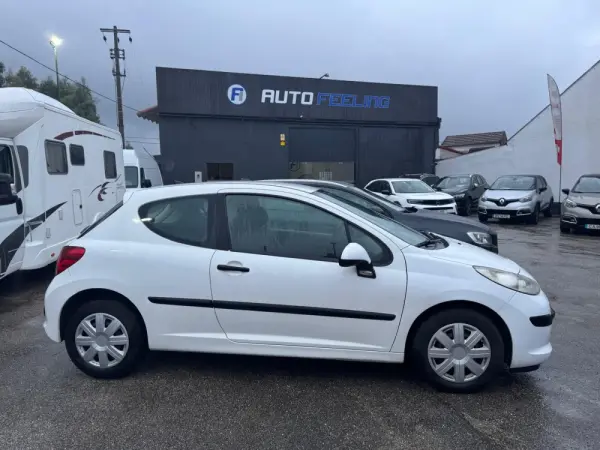 Peugeot 207 1.4 HDi Urban 3