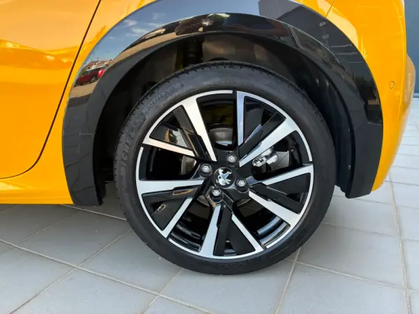 Peugeot 208 1.5 BlueHDi GT Pack 8