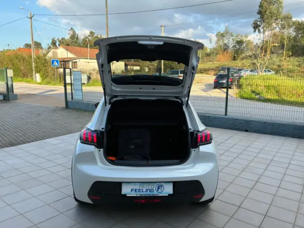 Peugeot e-208 50 kWh GT Line 36