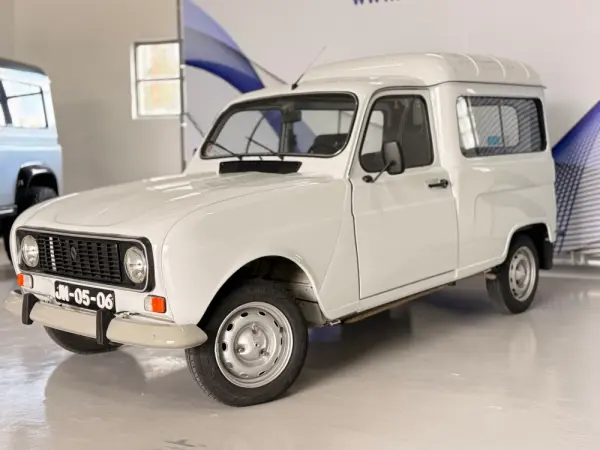 Renault 4 4 F 5