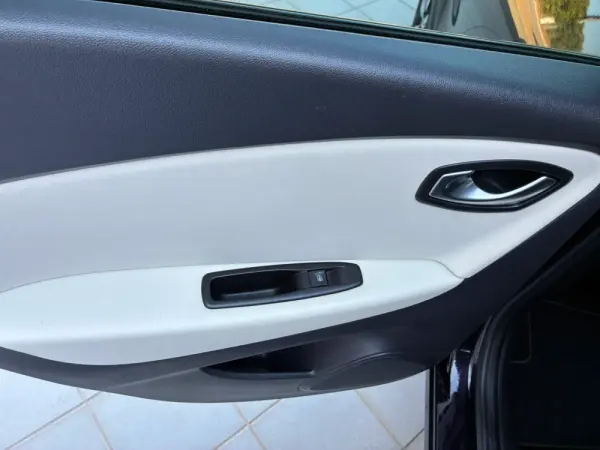 Renault Captur 1.2 TCe Initiale Paris EDC 25