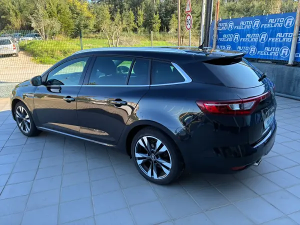 Renault Mégane IV SPORT TOURER 1.5 DCI INTENSE 3