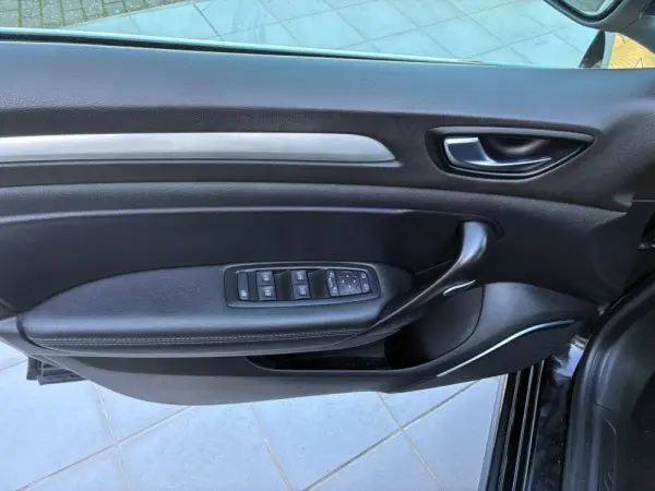 Renault Mégane IV SPORT TOURER 1.5 DCI INTENSE 10