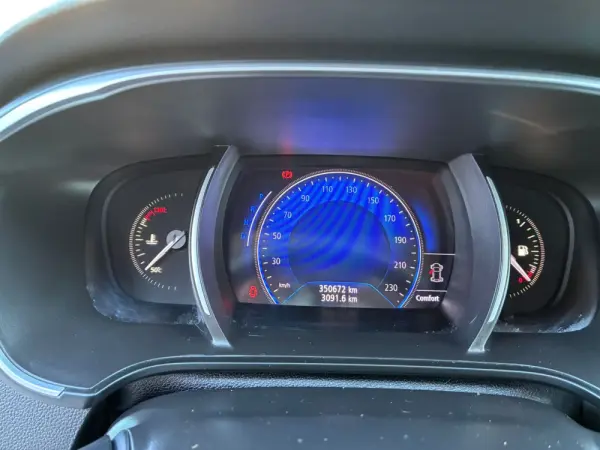 Renault Mégane IV SPORT TOURER 1.5 DCI INTENSE 12