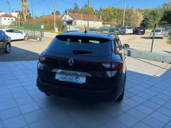 Renault Mégane IV SPORT TOURER 1.5 DCI INTENSE 22