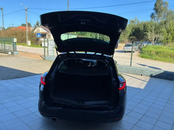 Renault Mégane IV SPORT TOURER 1.5 DCI INTENSE 23