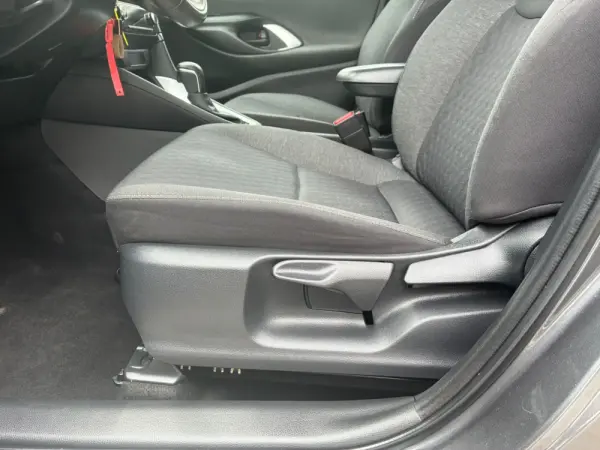 Toyota Yaris 1.5 HDF Luxury 15