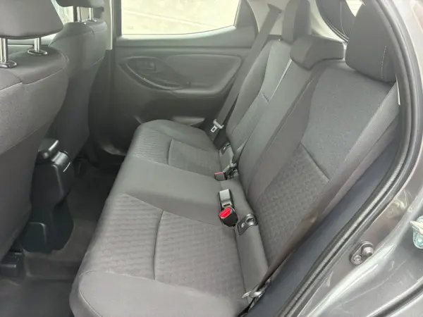 Toyota Yaris 1.5 HDF Luxury 26