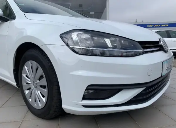 Volkswagen Golf 1.6 TDI Confortline 3