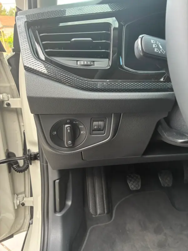Volkswagen Taigo 1.0 TSI Urban 10