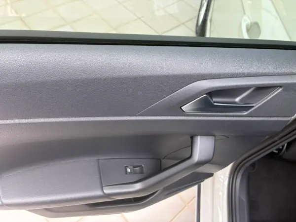 Volkswagen Taigo 1.0 TSI Urban 29