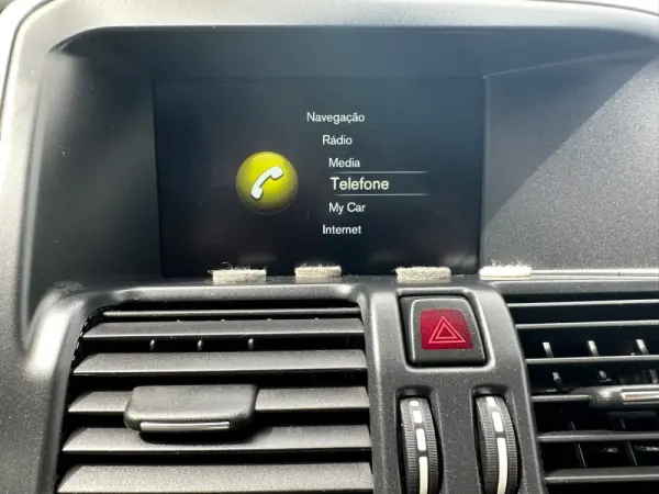 Volvo XC 60 2.0 D4 Momentum 26