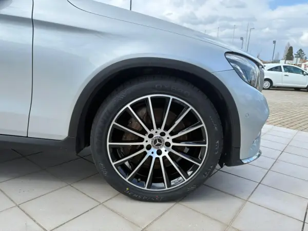 Mercedes-Benz GLC 250 d AMG Line 4-Matic 9
