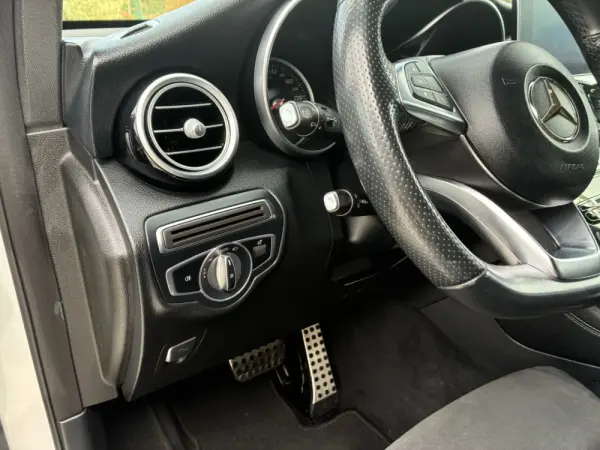 Mercedes-Benz GLC 250 d AMG Line 4-Matic 12