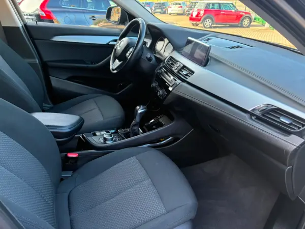BMW X2 25 e xDrive 28