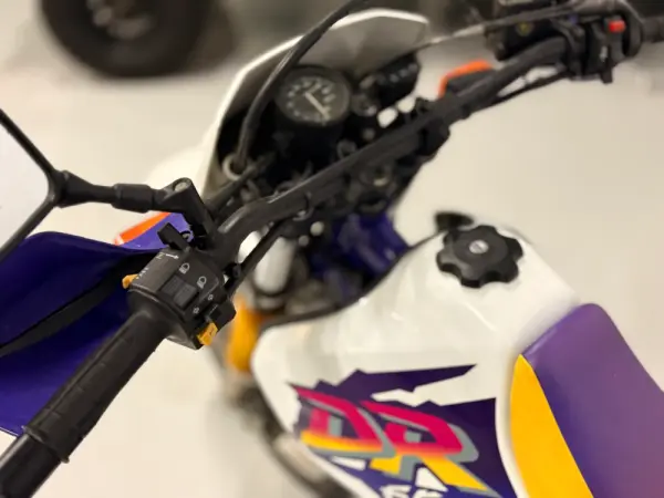 Suzuki DR 650 7