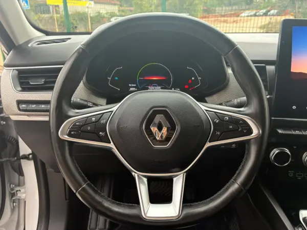 Renault Arkana 1.6 E-Tech Intens 16