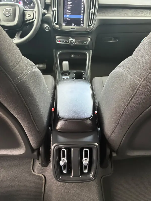 Volvo XC 40 1.5 T2 Momentum Plus Geartronic 30
