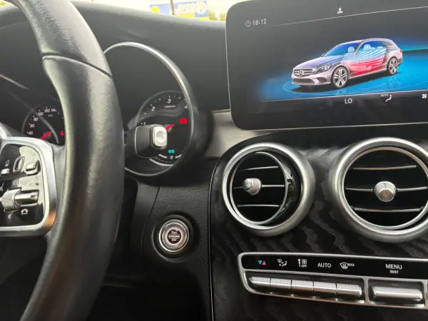Mercedes-Benz C 300 C300 de hibrido plu-in 21