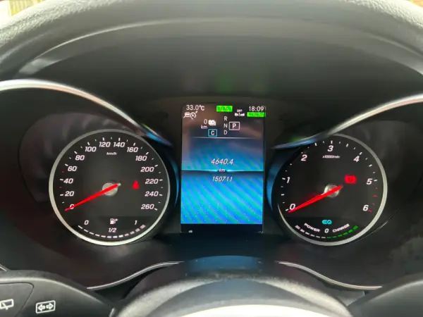 Mercedes-Benz C 300 C300 de hibrido plu-in 15