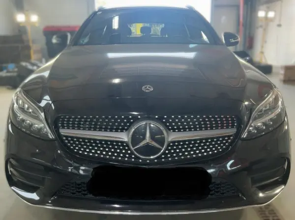 Mercedes-Benz C 300 2