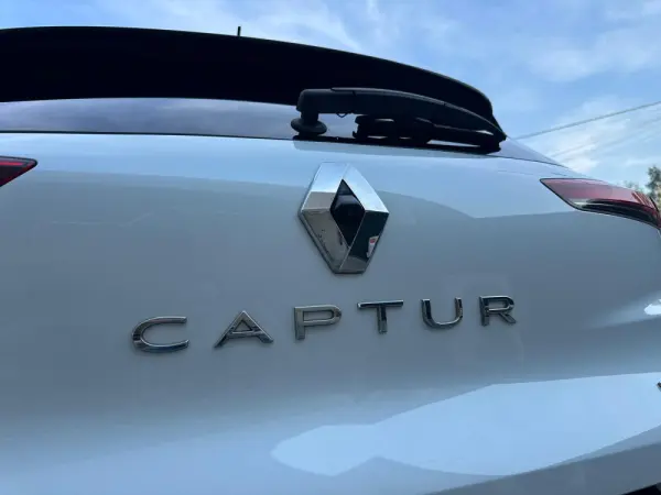 Renault Captur 1.6 E-Tech Intens 7