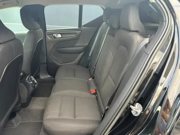 Volvo XC 40 1.5 T2 Momentum Plus Geartronic 27