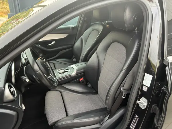 Mercedes-Benz C 300 C300 de hibrido plu-in 8