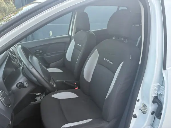 Dacia Sandero TCE 90 Stepway 12