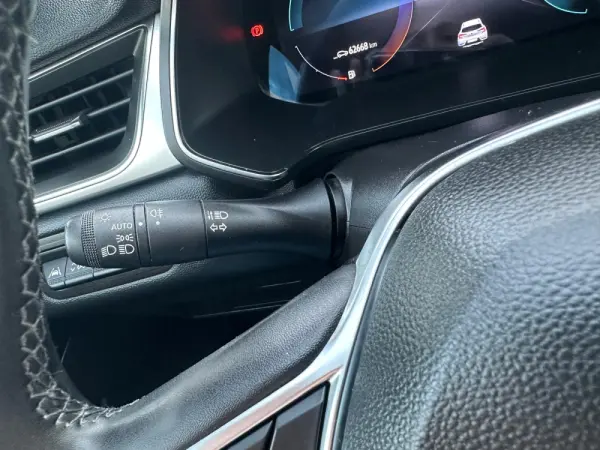 Renault Captur 1.6 E-Tech Intens 19