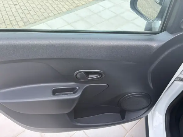 Dacia Sandero TCE 90 Stepway 8
