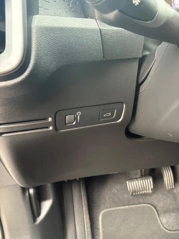 Volvo XC 40 1.5 T2 Momentum Plus Geartronic 13