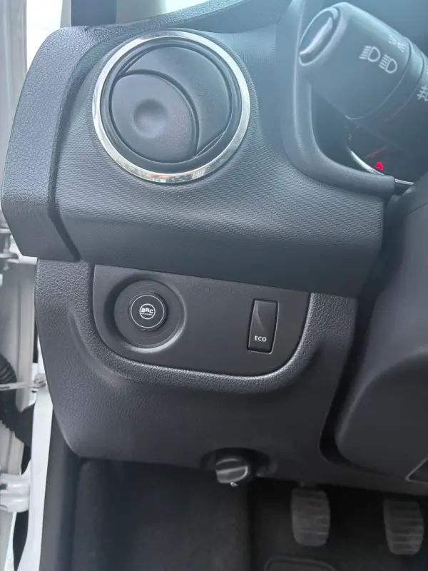 Dacia Sandero TCE 90 Stepway 9