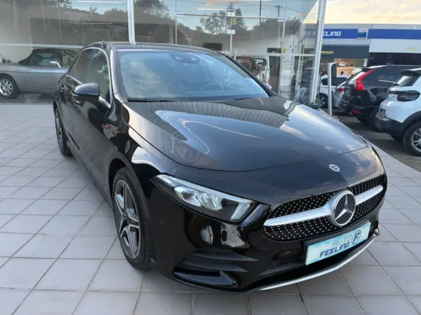 Mercedes-Benz A 250 E AMG Line 4