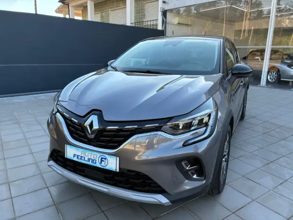 Renault Captur 1.6 HYBRID E-TECH INTENS 1